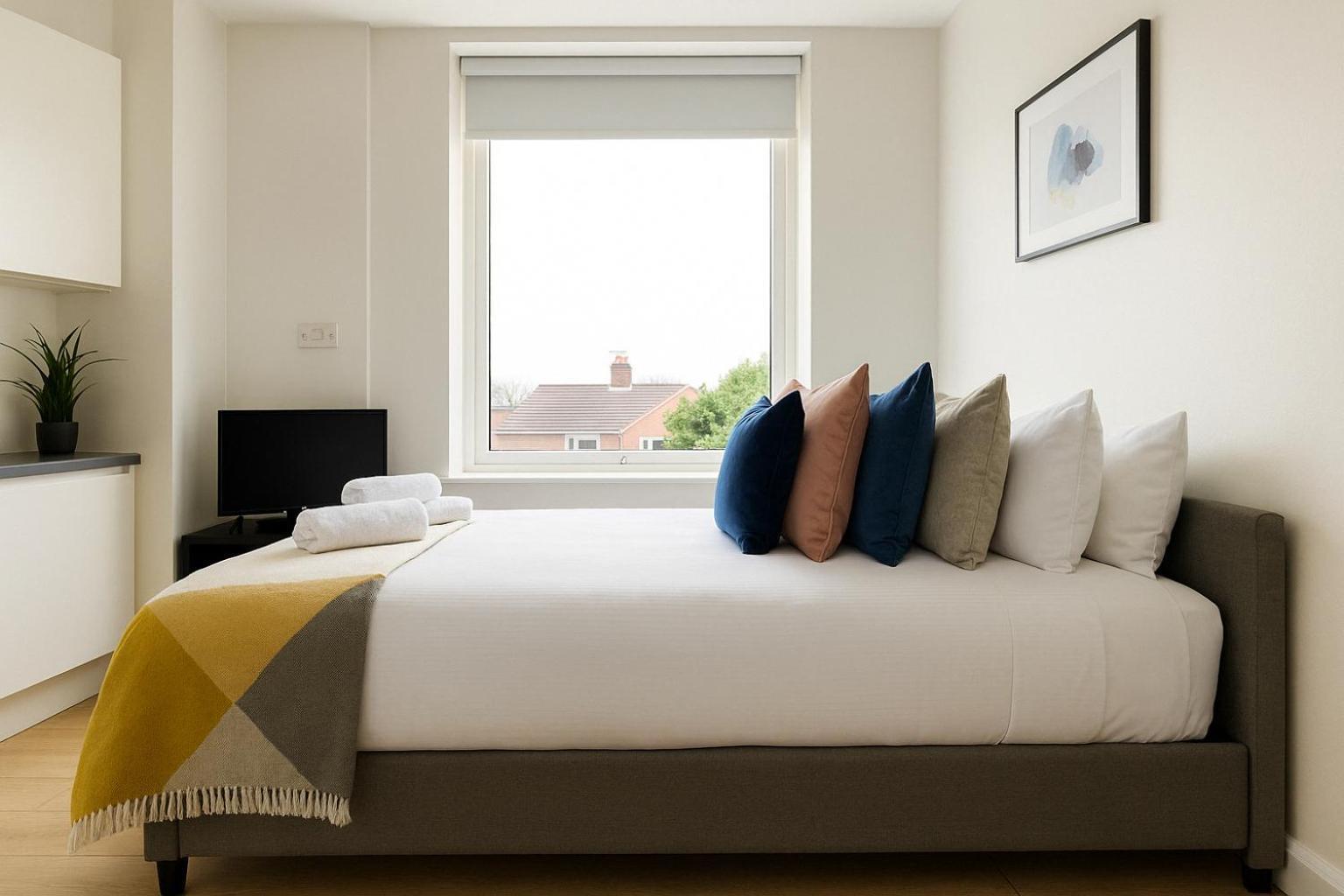 Bright Studio Flat - Walk To River Thames & Kingston Town Surbiton Εξωτερικό φωτογραφία